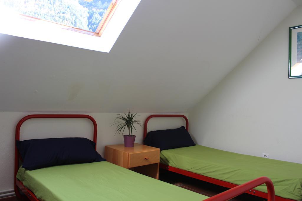 Albergue De Canfranc Estacion Rom bilde