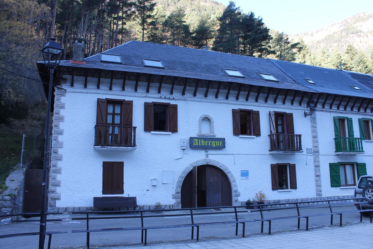Albergue De Canfranc Estacion Eksteriør bilde