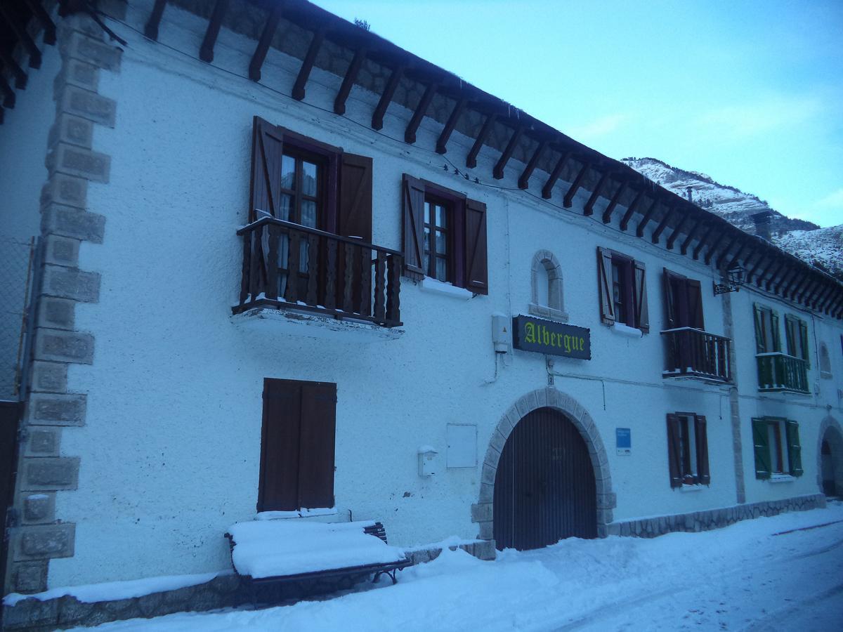 Albergue De Canfranc Estacion Eksteriør bilde